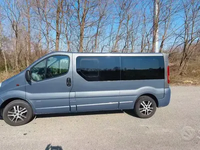 Usata Opel Vivaro 100 CV (73 kW) 2014 Grigio Monovolume