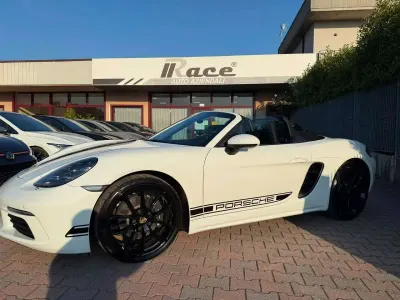 Usata Porsche 718 Edition 299 CV (219 kW) 2024 Bianco Cabrio
