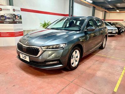 Grigio Usata 2020 Skoda Octavia G-TEC Style Station wagon | 16.900 € (Cara)