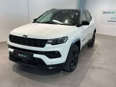 Usata Jeep Compass Night Eagle 190 CV (139 kW) 2022 Bianco SUV