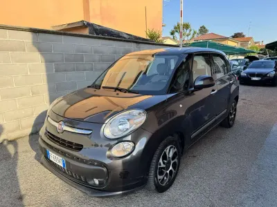 Usata Fiat 500L Lounge 95 CV (69 kW) 2016 Grigio moda Monovolume