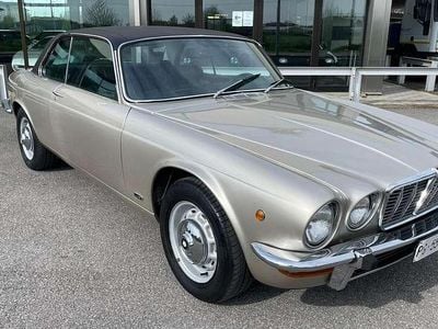Usata Jaguar XJ6 171 CV (125 kW) 1978 Champagne Berlina