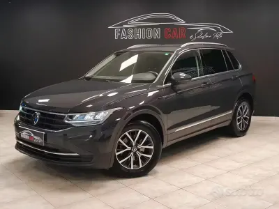 Usata VW Tiguan Life 122 CV (89 kW) 2022 Grigio SUV