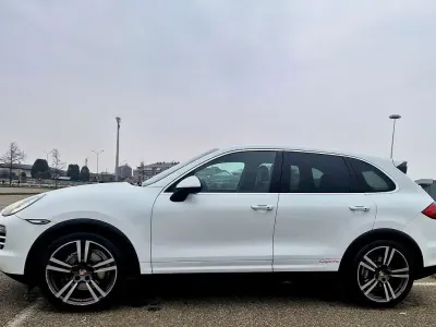 Usata Porsche Cayenne 245 CV (180 kW) 2013 Bianco SUV