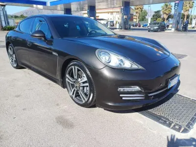 Usata Porsche Panamera Platinum Edition 250 CV (183 kW) 2013 Marrone Utilitaria