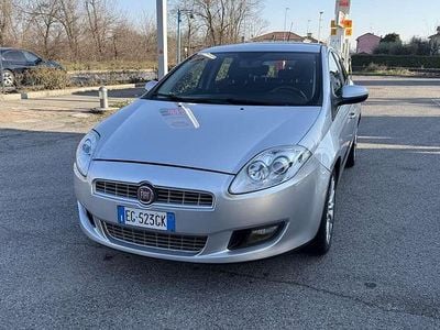 Grigio Usata 2011 Fiat Bravo Dynamic Utilitaria | 3100 € (Buon prezzo)