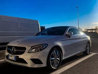 Usata Mercedes C220 194 CV (142 kW) 2018 Bianco Coupé