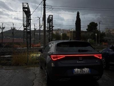 Usata Seat Leon FR 150 CV (110 kW) 2020 Grigio Berlina