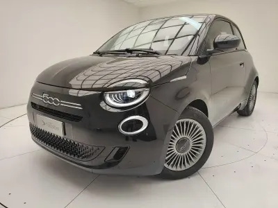 Nuova Fiat 500 65 CV (47 kW) 2026 Nero Berlina
