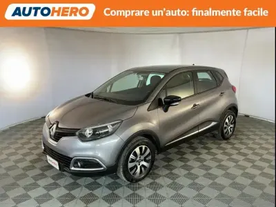 Usata Renault Captur Zen 90 CV (66 kW) 2016 Grigio SUV