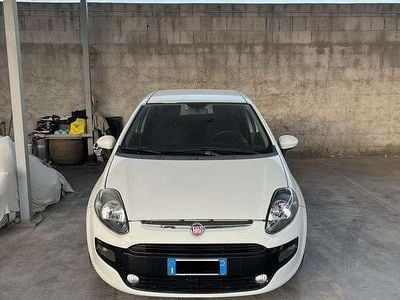 Usata Fiat Punto Evo Dynamic 75 CV (55 kW) 2011 Bianco Utilitaria
