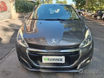 Usata Peugeot 208 75 CV (55 kW) 2018 Grigio Utilitaria