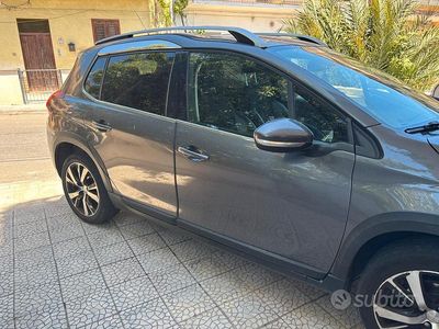 Usata Peugeot 2008 99 CV (72 kW) 2016 Grigio SUV