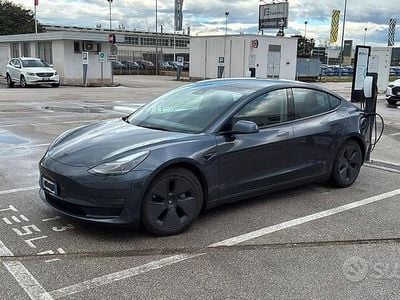 Usata Tesla Model 3 366 kW (498 CV) 2021 Grigio Berlina