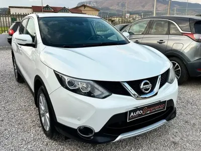 Usata Nissan Qashqai Acenta 110 CV (80 kW) 2014 Bianco SUV