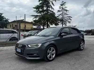 Usata Audi A3 110 CV (80 kW) 2016 Grigio Berlina