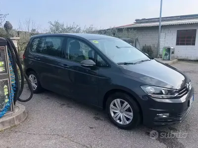 Usata VW Touran 115 CV (84 kW) 2017 Grigio Monovolume
