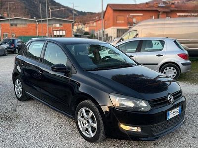 Begagnad VW Polo 90 HK (66 kW) 2016 Svart Halvkombi