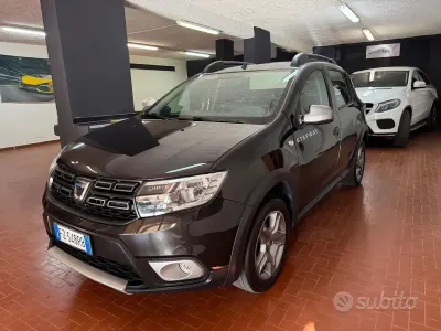 Usata Dacia Sandero Comfort 95 CV (69 kW) 2019 Nero Berlina
