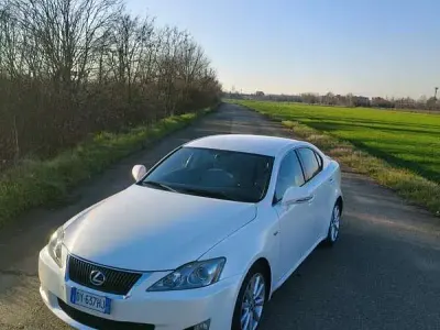 Usata Lexus IS250 208 CV (152 kW) 2009 Bianco Berlina