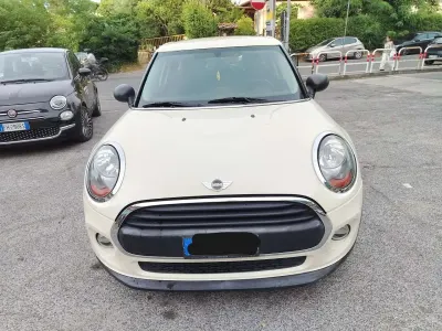 Usata Mini ONE 102 CV (75 kW) 2015 Bianco Utilitaria