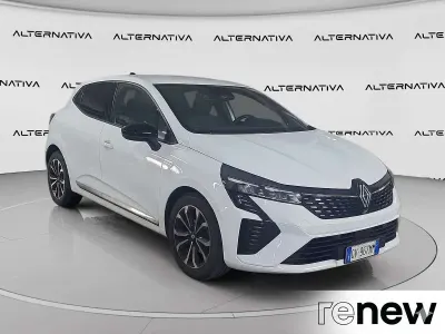 Usata Renault Clio V Techno 91 CV (66 kW) 2024 Bianco ghiaccio Berlina