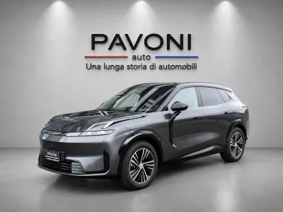 Nuova Lynk & Co 08 280 CV (205 kW) 2025 Argento SUV