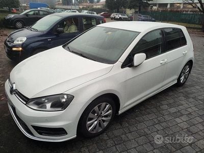 Usata VW Golf VII R-line 150 CV (110 kW) 2016 Bianco Berlina