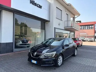 Usata Renault Mégane IV Business 116 CV (85 kW) 2021 Nero metallizzato Berlina