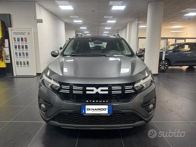 Usata Dacia Sandero Expression 100 CV (73 kW) 2024 Grigio Berlina