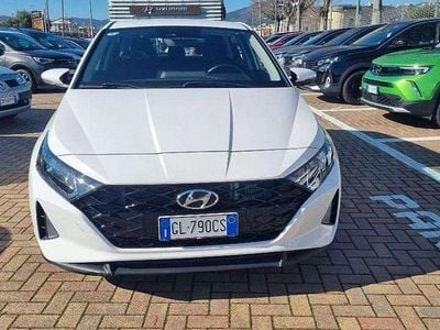 Usata Hyundai i20 101 CV (74 kW) 2023 Bianco Utilitaria