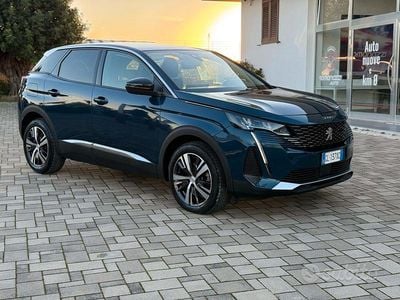 Usata Peugeot 3008 Allure 131 CV (96 kW) 2022 Blu SUV