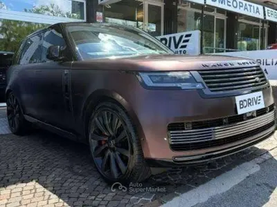 Usata Land Rover Range Rover 615 CV (452 kW) 2024 Ligurian black SUV