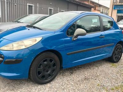 usata Peugeot 207 1.4 75cv 3p NEOPATENTATI