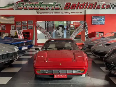 Usata Ferrari 328 271 CV (199 kW) 1988 Other