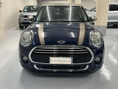 Usata Mini Cooper D 116 CV (85 kW) 2016 Blu Utilitaria