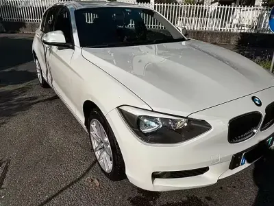 Usata BMW 116 Sport Line 116 CV (85 kW) 2015 Bianco Utilitaria