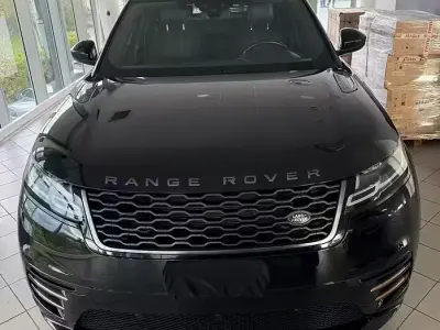Usata Land Rover Range Rover Velar R-Dynamic 241 CV (177 kW) 2019 Nero SUV
