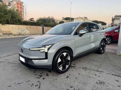 Usata Volvo EX30 Core 75 kW (102 CV) 2024 Grigio SUV