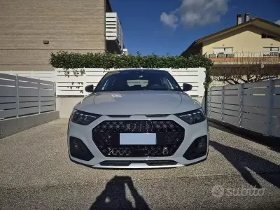 Usata Audi A1 110 CV (80 kW) 2021 Grigio SUV