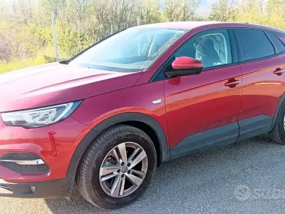 Usata Opel Grandland X Business 130 CV (95 kW) 2020 Rosso SUV