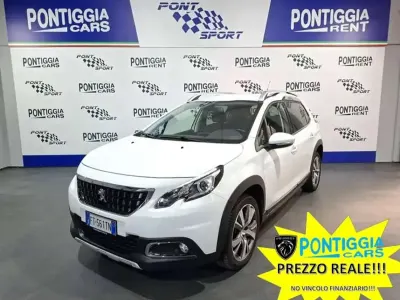 Usata Peugeot 2008 Allure 102 CV (75 kW) 2019 Bianco banchisa SUV