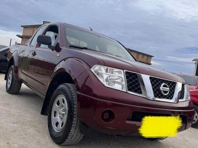 usata Nissan Navara 2.5 diesel con gancio traino 2007