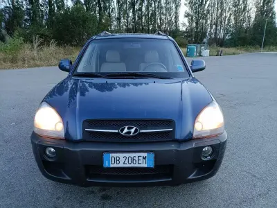 Usata Hyundai Tucson Active 140 CV (102 kW) 2006 Blu/azzurro SUV
