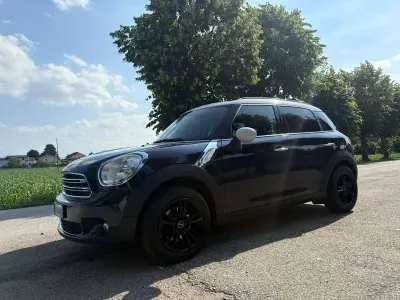 Usata Mini Park Lane Countryman 111 CV (81 kW) 2016 Blu/azzurro SUV