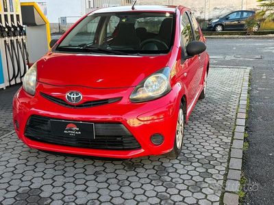 Rosso Usata 2013 Toyota Aygo Connect Style Utilitaria | 5500 € (Buon prezzo)
