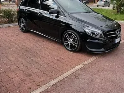 Usata Mercedes B200 AMG 2016 Nero Utilitaria