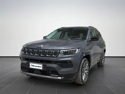 Usata Jeep Compass Summit 131 CV (96 kW) 2025 Graphite grey SUV