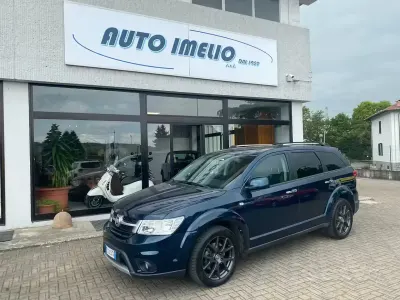 Usado Fiat Freemont 170 HP (125 kW) 2013 Azul SUV