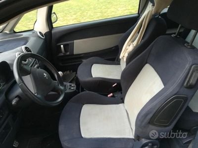 Peugeot 1007